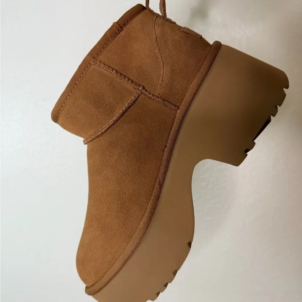 NEW ✨ UGG Women's Brown Suede Platform Mules | US 9